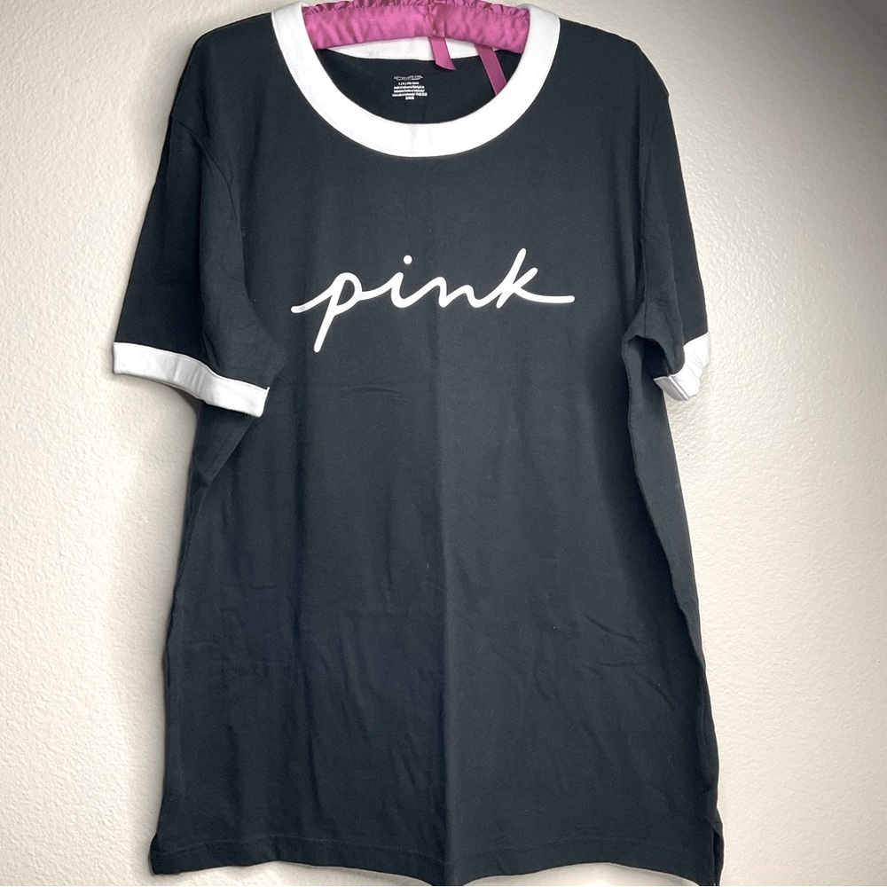 Victoria Secret Black and White Top, Short Sleeve.  Size L